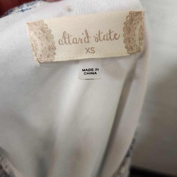 Altar'd State Size XS Blue &‎ White Snakeskin Print Dress - Picture 4 of 11